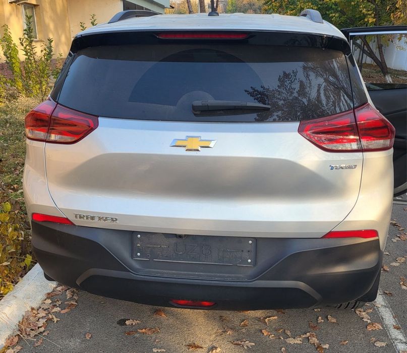 Tracker 2 srochno sotiladi.