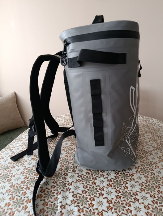 Хладилна чанта MARES