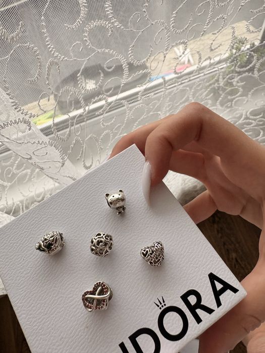 Гривна Pandora Love