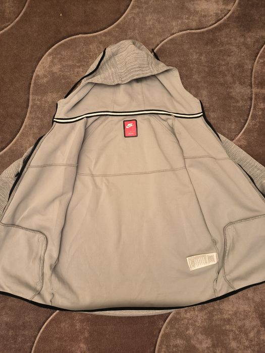Nike Tech Fleece размер L