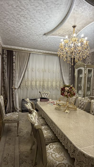 Зал мебель сотилади