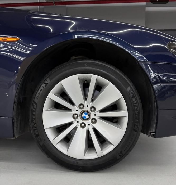 Bmw 745i sotiladi
