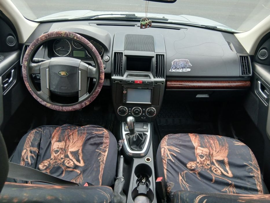 Land rover  feeelander 2  pregătit  de vanatoare