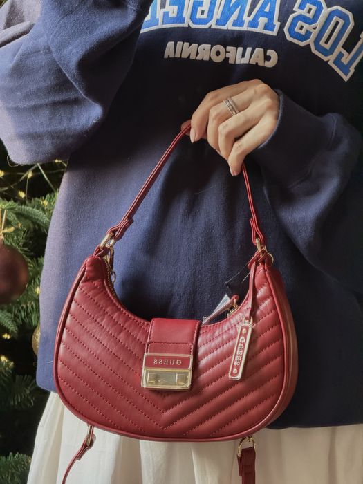 Оригинал сумка от Guess