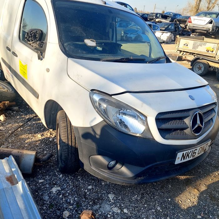 W415 На части Мерцедес Цитан 1.5,  6 скорости