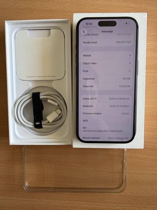 iPhone 15 Pro Titanium, la cutie cu accesorii