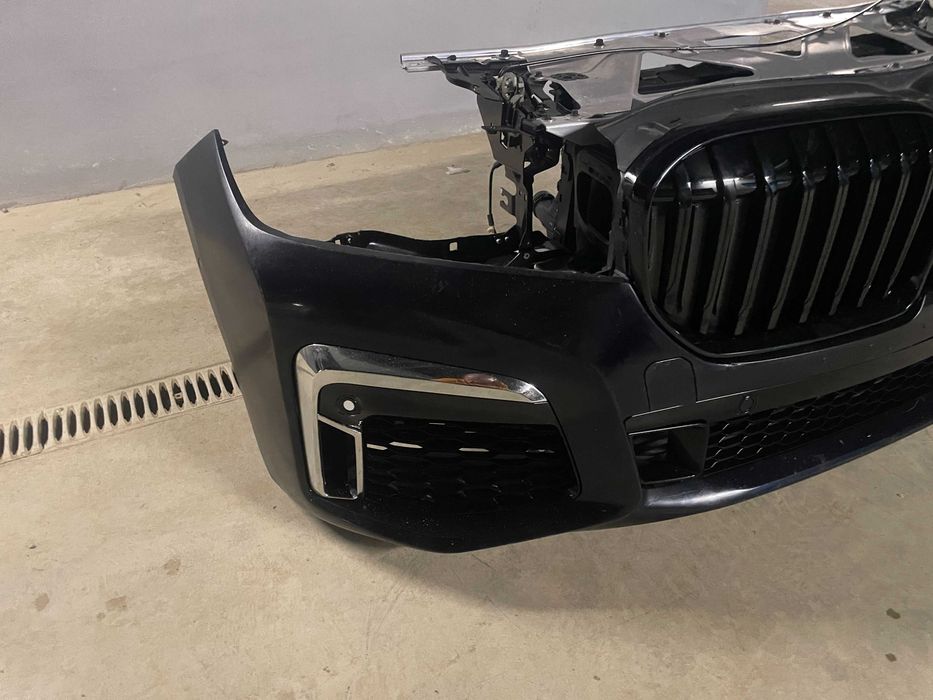 предна броня и преден панел за BMW 7 G11 LCI M SPORT