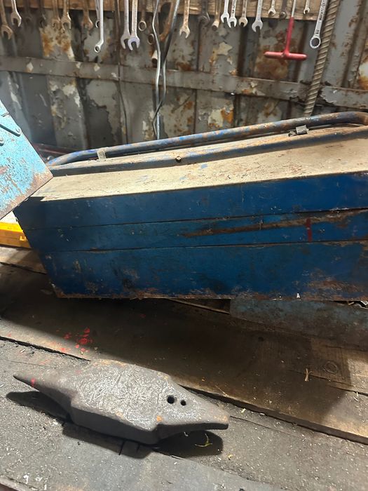 Куфар за инструменти