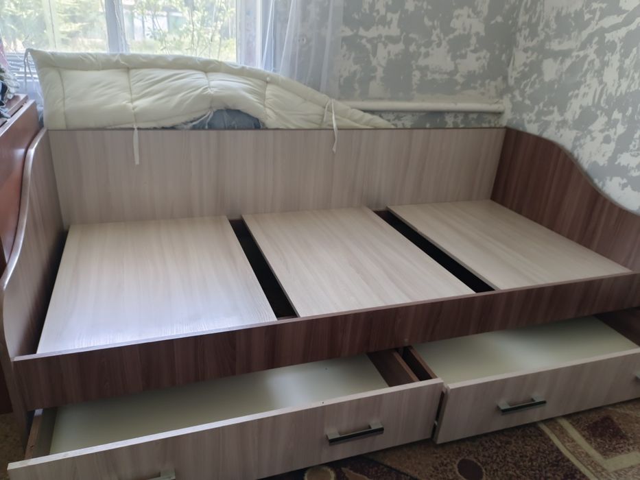 Продам кровать 100*200