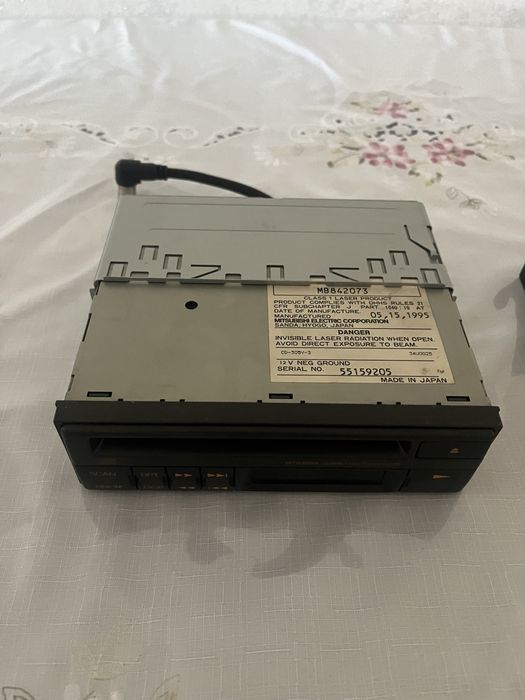 CD проигрыватель Mitsubishi original