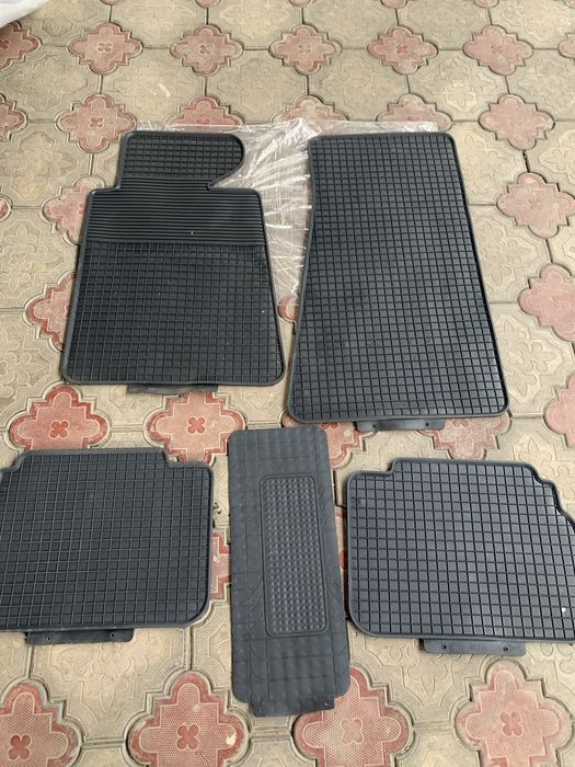 Модельные автоковрики