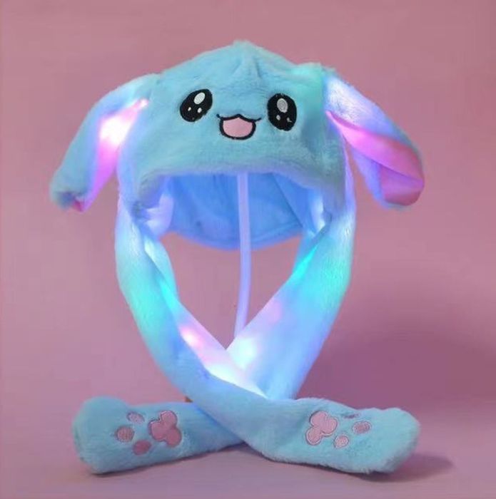 Подвижна шапка зайче с мърдащи се уши и светлини