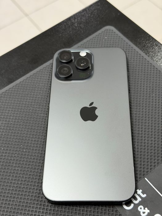 Apple iPhone 16 Pro Max,Black Titanium,256GB *КатоНов*1г Гаранция*