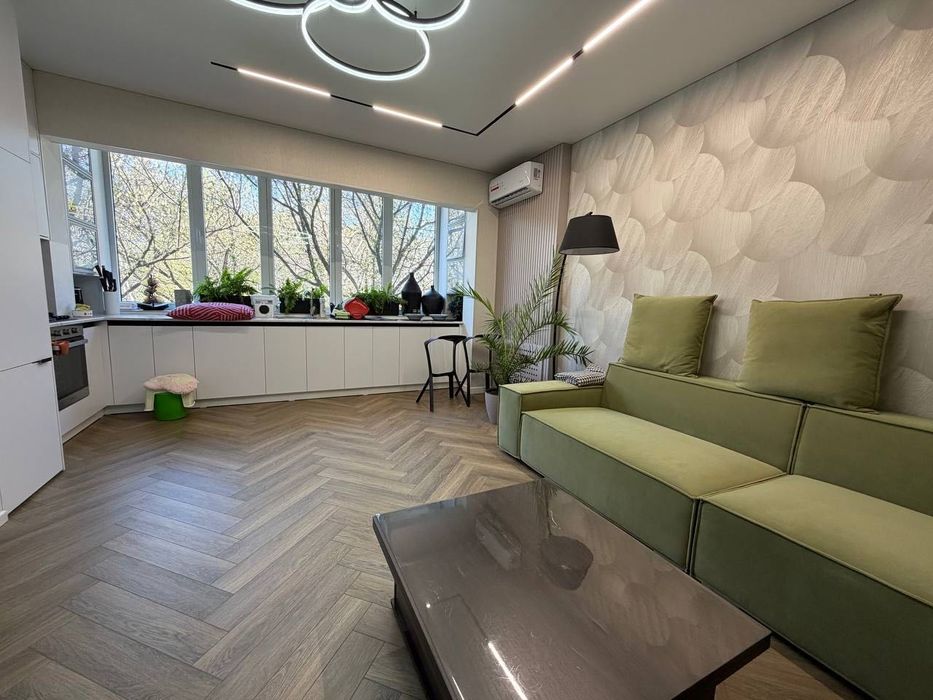 Продается 2 конатная квартира ремонт ул.Мустакиллик, кафе Дархан