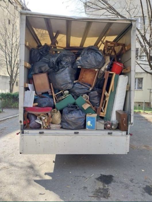 Debarasari moloz mobila