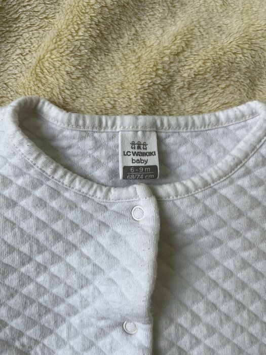 Бебешки сет дрешки 6-9 месеца, 74-80см, жилетка, комплекти и клинчета