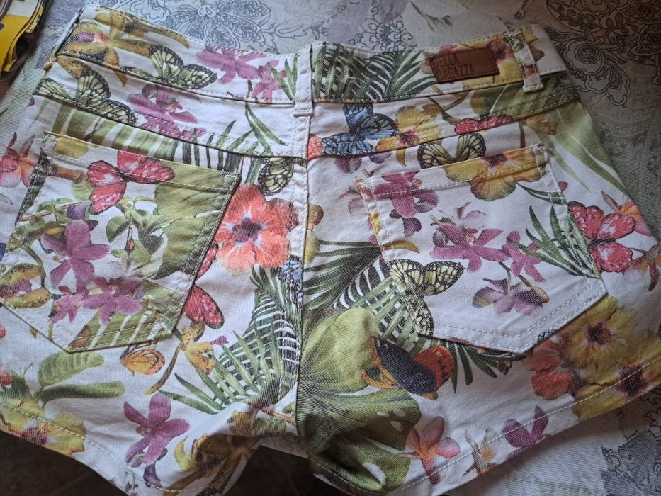 Сет туника и къси гащи с пеперуди