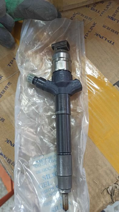 Форсунка Denso 4D56 (оригинал после реновации)