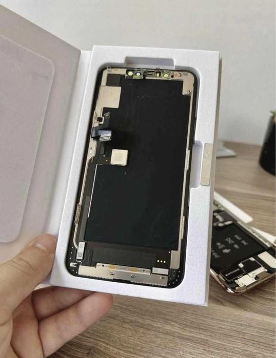 ОРИГИНАЛЕН дисплей за iPhone 16 15 SE Xs 11 12 13 14 PRO MAX mini Plus