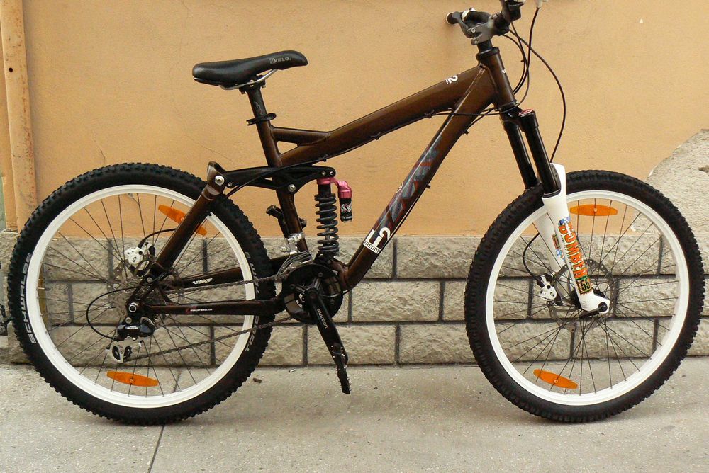 Bicicleta mountain bike full suspensie UMF