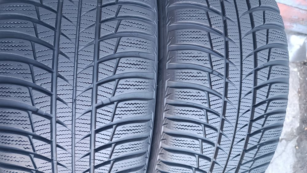 225/50/17 Bridgestone