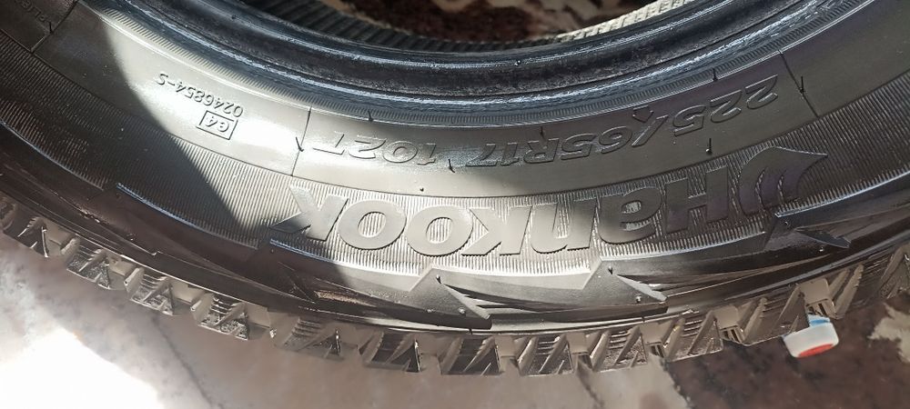 Hankook Комплект зимних покрышки,R17 в отличном состоянии. Либо обмен
