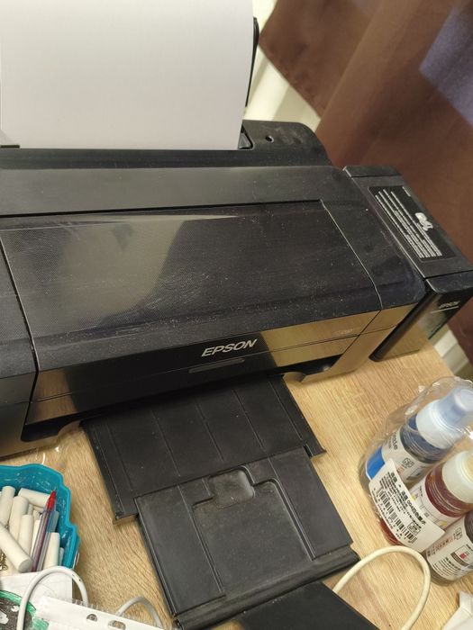 Продам цветной принтер Epson l132