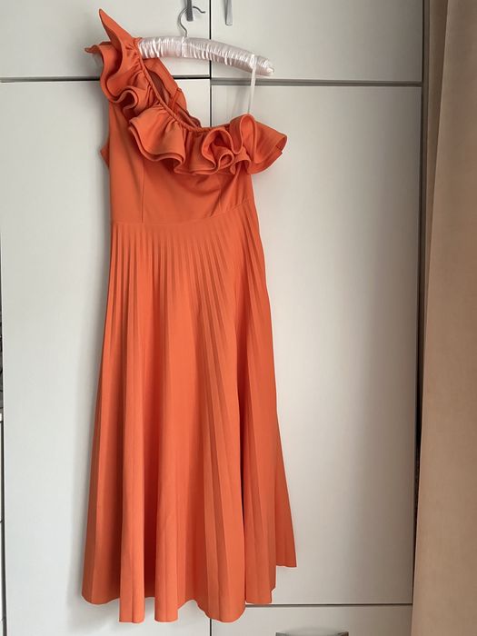 Елегантна фейрична рокля