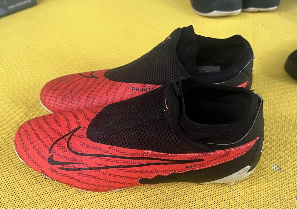 Бутонки Nike Ghost Lace 41 номер