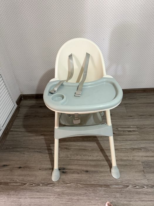 Детский стульчик для кормления