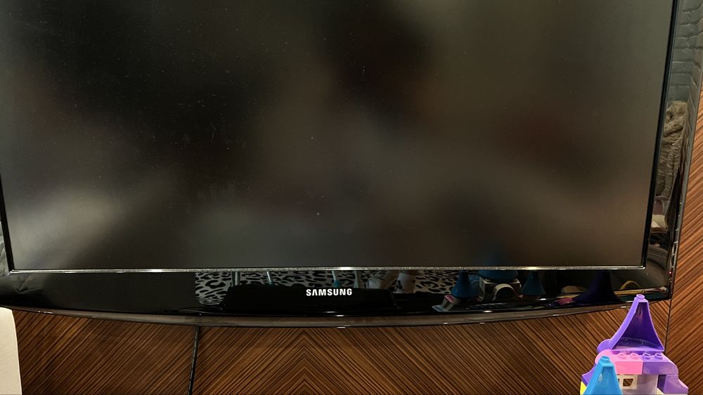 телевизор Samsung