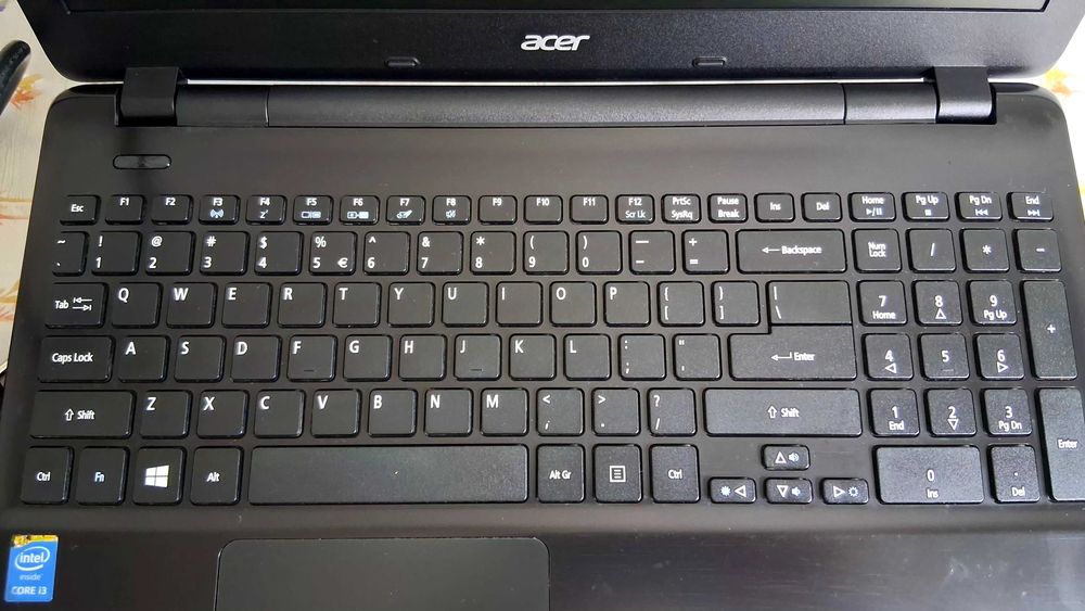 Laptop Acer E5 - 571