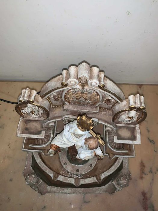 Cismea Fantana arteziana cu tenta religioasa