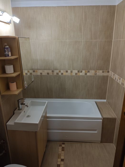 Apartament 3 camere   Păltiniș etaj 3