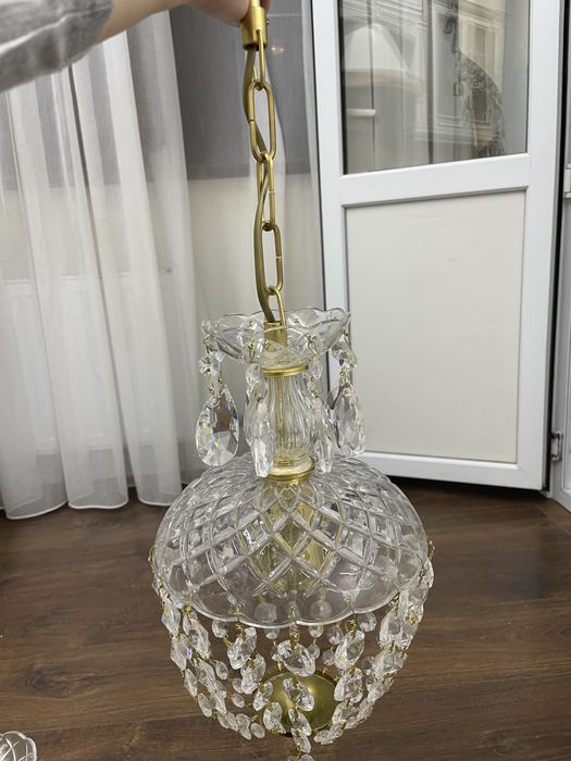 Продам 2 люстры Хрустальные!!