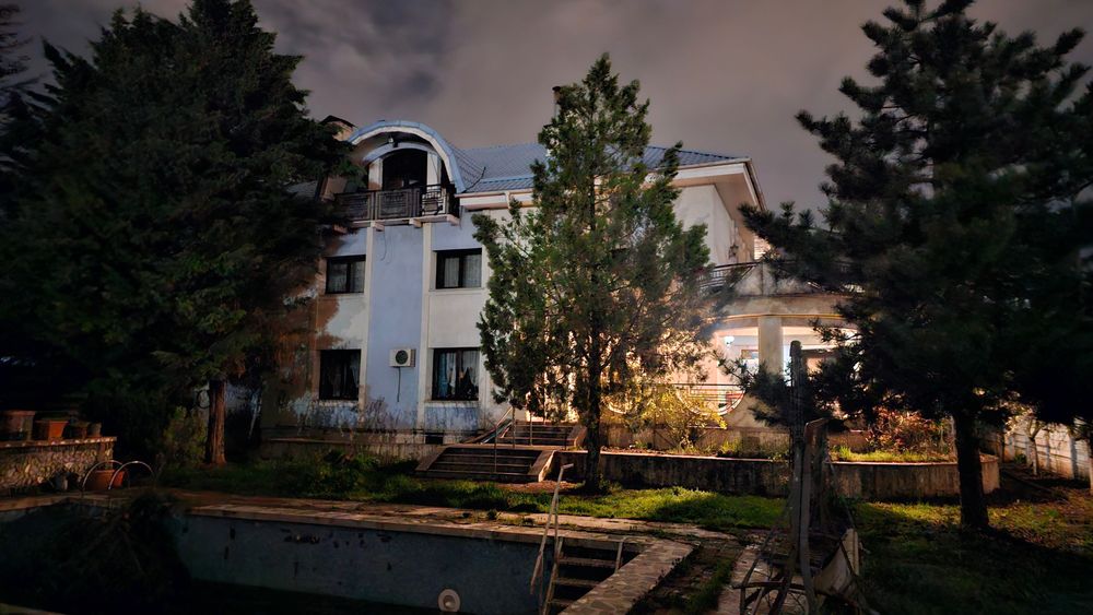Casa familialā cu teren generos. Ploiesti cartier Albert