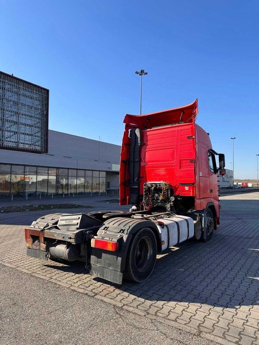 Dezmembrăm VOLVO FH12 EURO 3