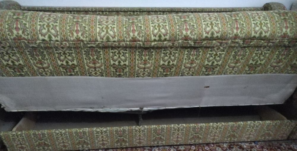 Canapea extensibila colorata