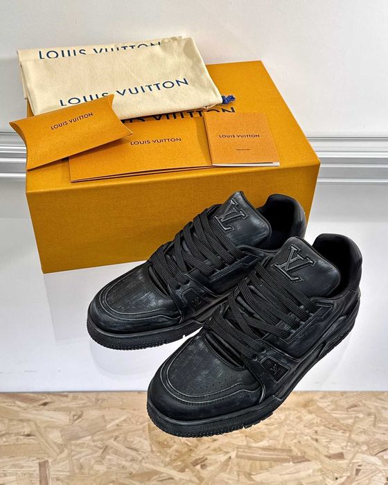 Adidasi Louis Vuitton Trainer Premium