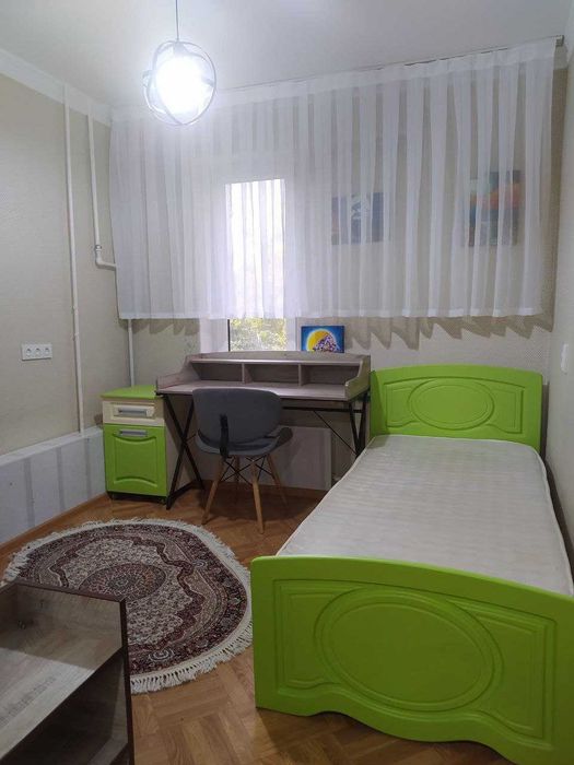 Сдается в аренду 2-х комнатная квартира в центре города.