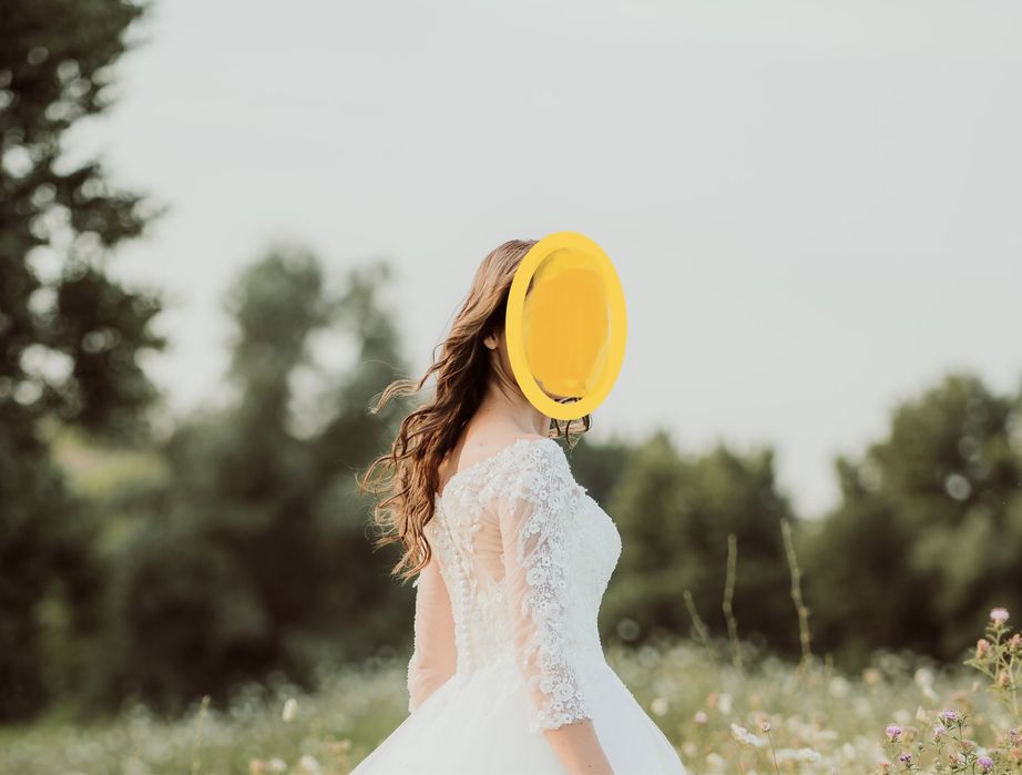 Rochie de mireasa realizata manual