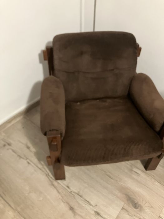 Fotoliu lemn tapitat