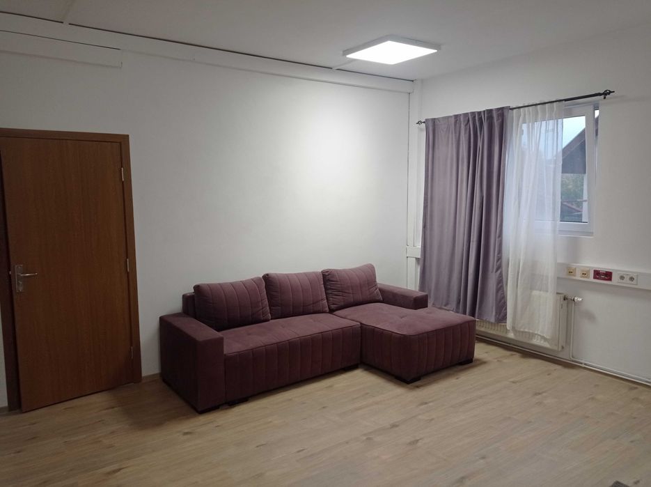 Pers fizica închiriez casa 5 camere in Bălcescu