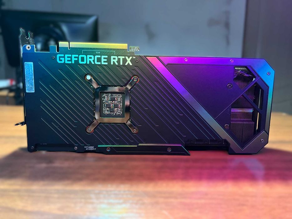 Видеокарта ASUS ROG STRIX RTX 3070 Ti