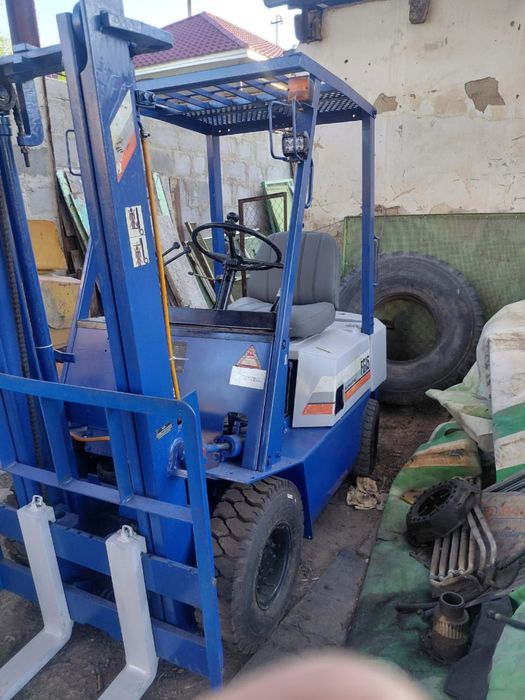 Komatsu вилочный погрузчик