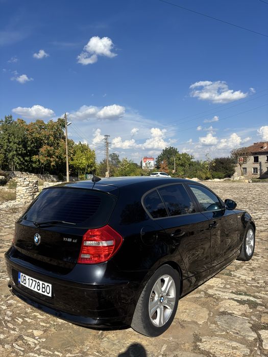BMW 118d 2011 143кс