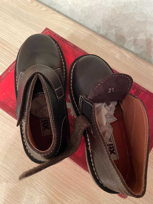 Детские кожаные ботинки