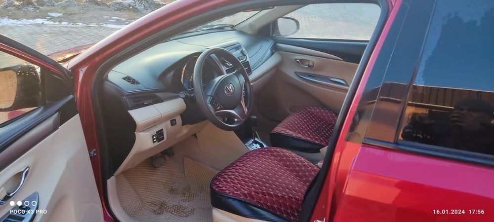 Toyota Yaris продажа