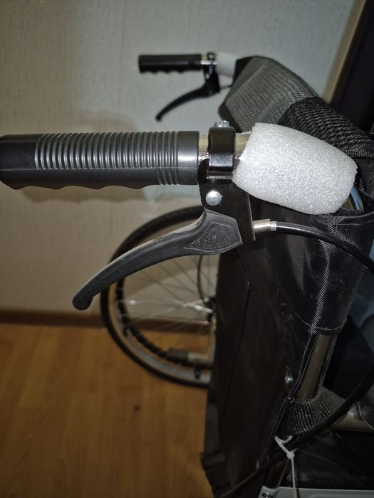 Инвалидная,складная кресло- коляска,Германия.