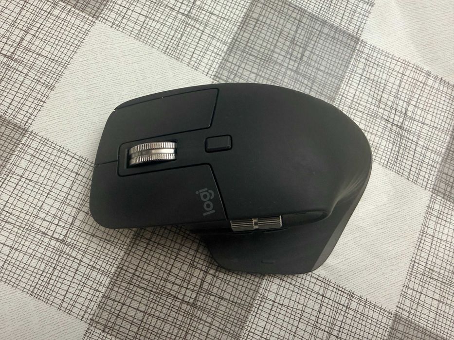 Беспроводная Bluetooth-мышь Logitech MX Master 3S серии Master
